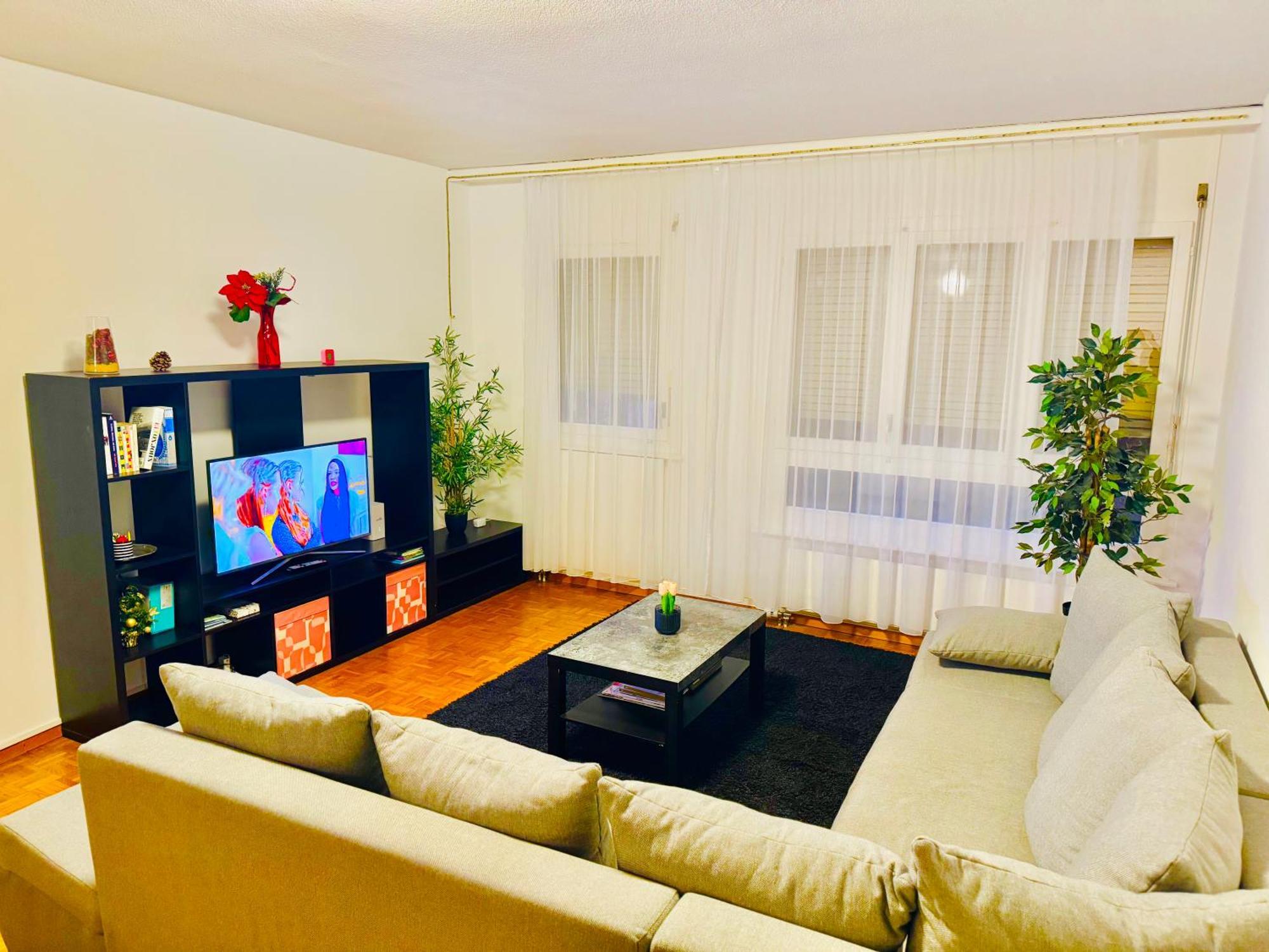 Aparta Hotel Dajas Лозана Екстериор снимка